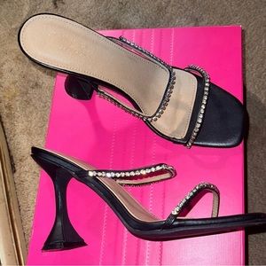 Gently Worn Rhinestone Black Strappy Sandals Amina Muaddi like style Women 10